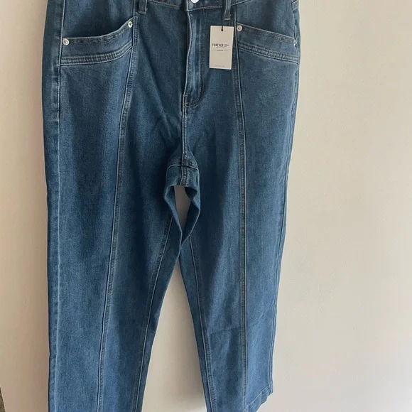 New With Tags Forver 21 Straight Leg Denim - Picture 3 of 6